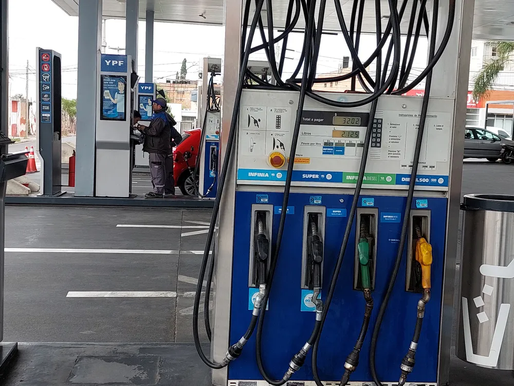 Nuevo aumento de combustibles: así quedaron los precios en Río Negro y Neuquén