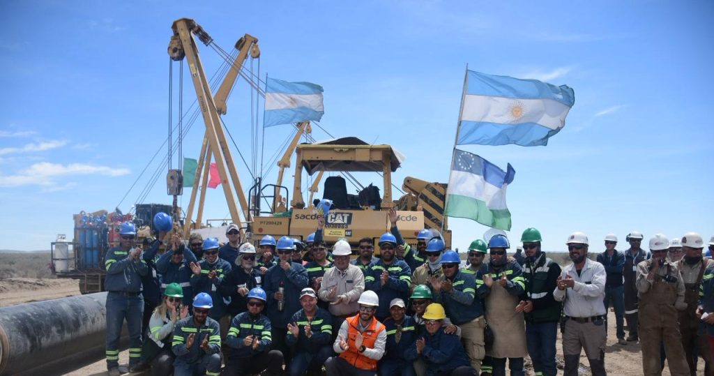 El tren ya está en la estación: minería, hidrocarburos y la oportunidad que Río Negro no puede dejar pasar