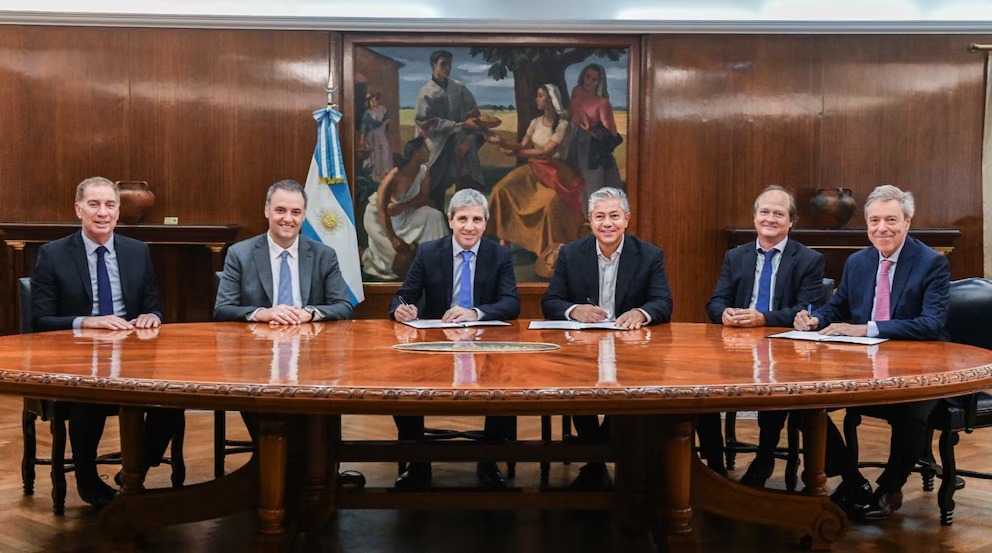 Neuquén y Santa Cruz se suman al acuerdo para reducir retenciones al petróleo