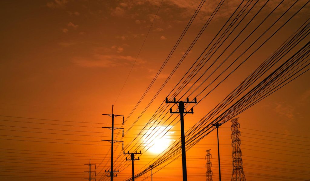 Electricidad: Nación activó los precios de verano y habrá otro aumento en las boletas