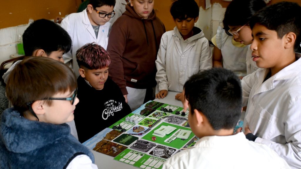 Territorio de Minerales: más de 500 estudiantes ya conocen de cerca la minería rionegrina