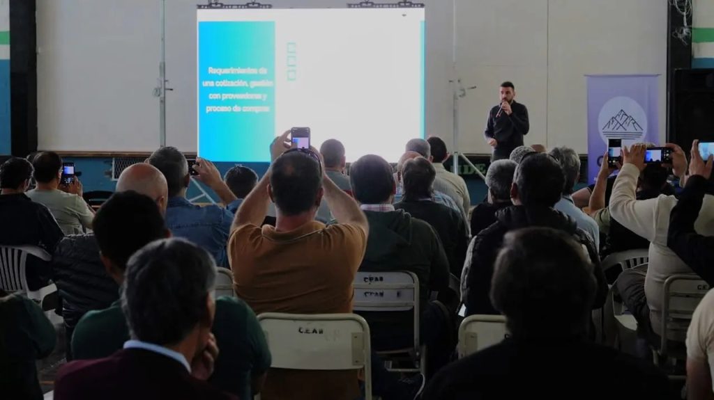 VMOS y Pymes se vinculan en Sierra Grande