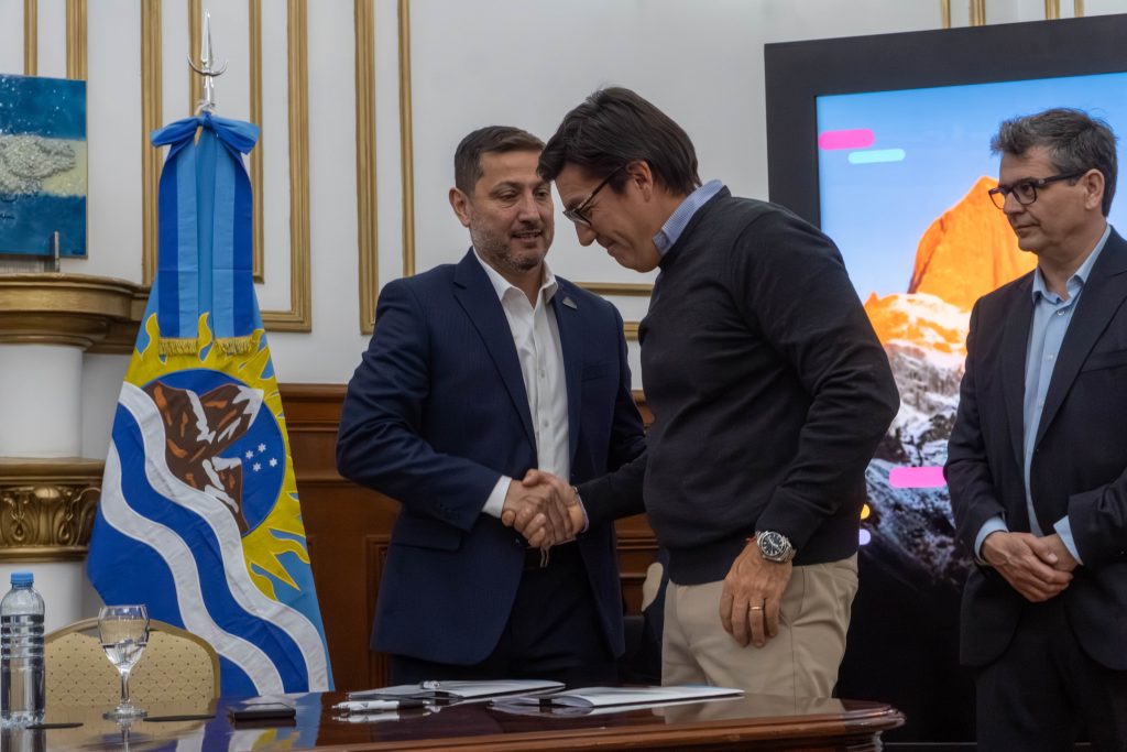 Clear asume la operación de Las Heras-Cañadón Escondida y da un salto como operadora en Santa Cruz Norte