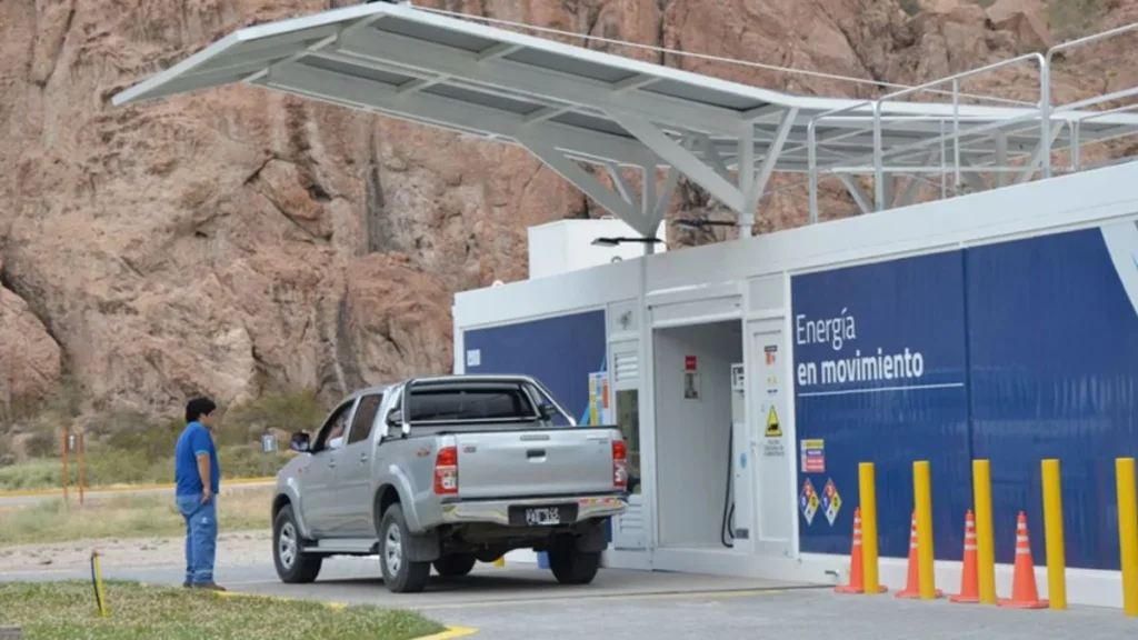 Energía reglamenta las estaciones de servicio móviles y redefine el mapa del expendio de combustibles en Argentina