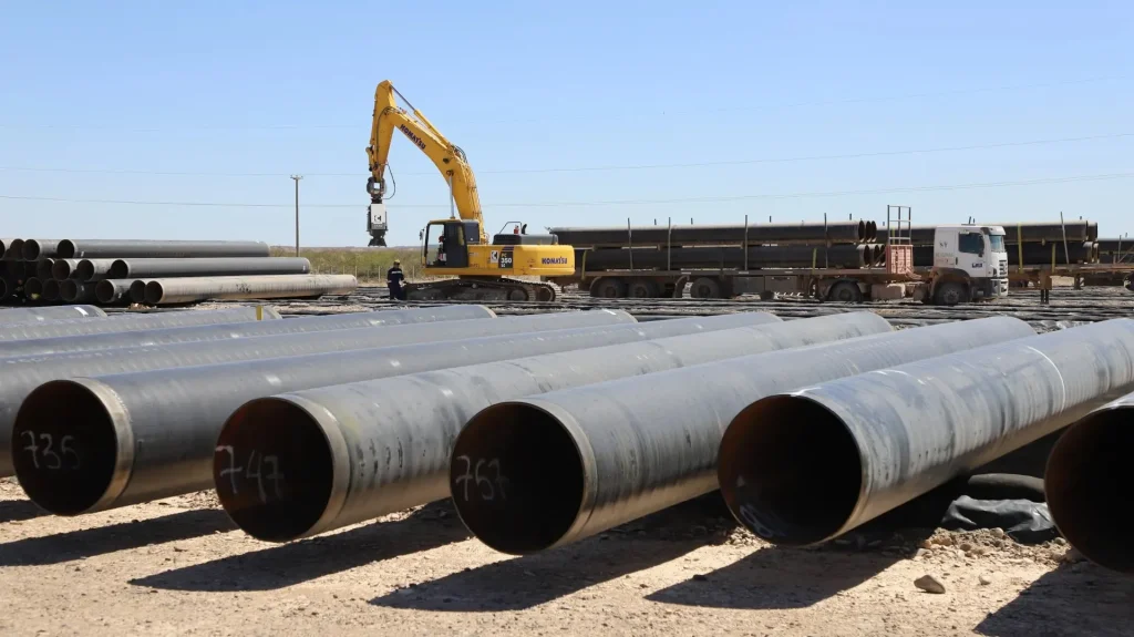 Caños, costos y poder industrial: el GNL argentino enfrenta su primera gran prueba