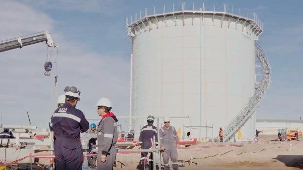 VMOS avanza en Allen: AESA completó una prueba clave en uno de los tanques que recibirán el crudo de Vaca Muerta