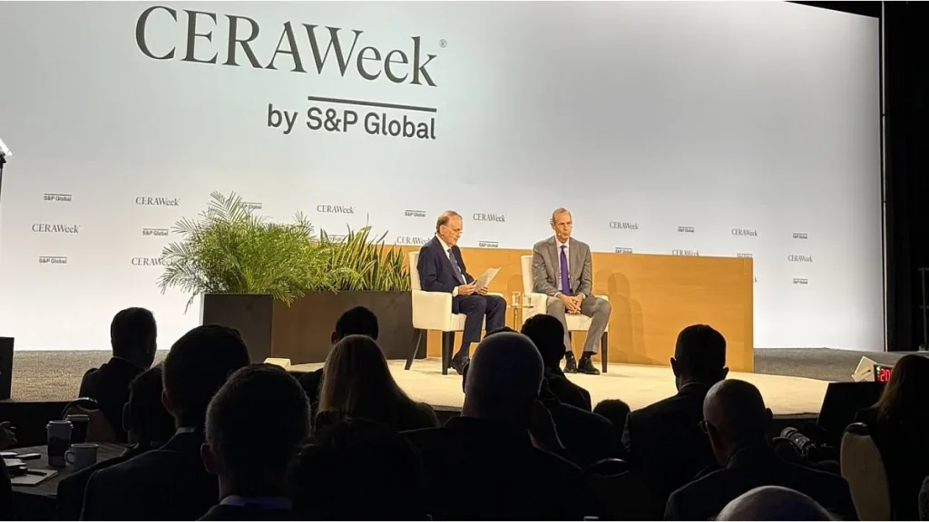 En CERAWeek 2026, Chevron puso a la Argentina en el centro del mapa energético y destacó el giro en el clima de inversión